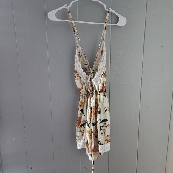 ROMPER - Picture 5 of 6